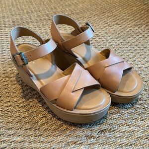 Kork-Ease platform tan sandal Size 7/38